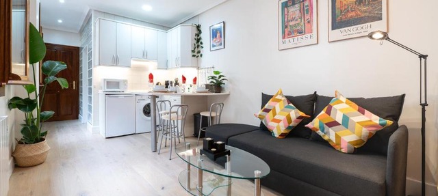 Chic Madrid Studio - Art and Soul in the Prado