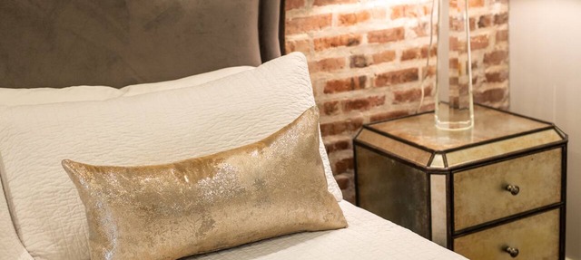 Chic New Orleans CBD Escape: Historic Charm + Modern Comfort Near Nightlife