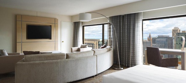 Chicago Marriott Downtown Magnificent Mile