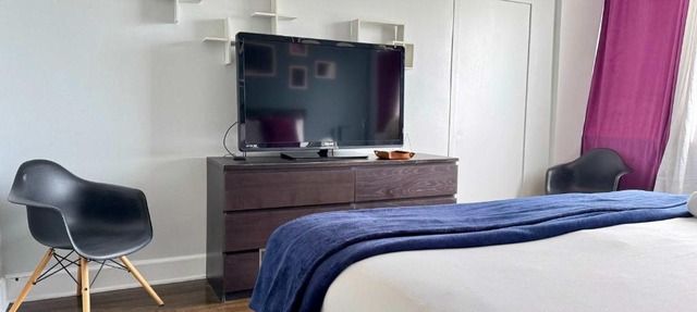 City View Newly Renovated 3 Beds with Free Parking LM1809
