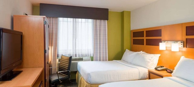 Close to Times Square + Free Breakfast & Wi-Fi