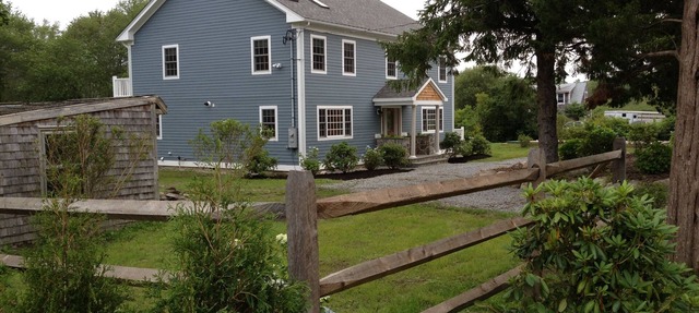 Close to Vineyards & Beaches, Central AC, Sauna, Steam Shower & 2 Person Jacuzzi