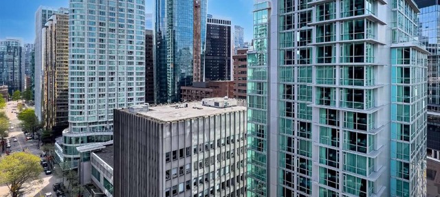 Coast Coal Harbour Vancouver Hotel by APA