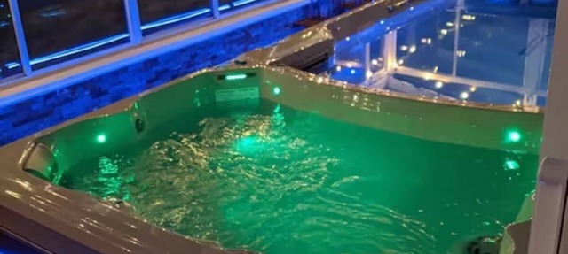 Coastal Retreat - Sauna, Hot Tub & Swim Spa - Near Beaches and Downtown Portland