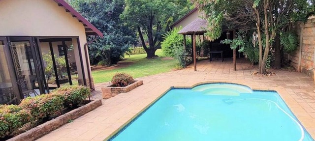 Comfortable and spacious holiday home with beautiful garden