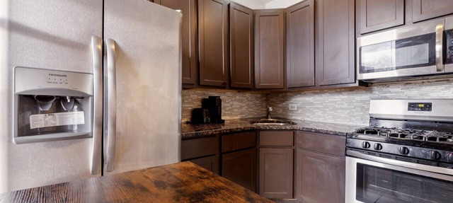 Comfortable Condo In The Heart Of Bronzeville 4 Bedroom Condo by RedAwning