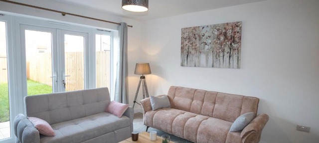 Comfortable Short Stay and Long Stay Home in Chester-