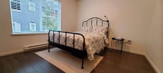 Comfy Double Bed w/Modern En-suite Bathroom