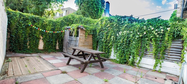 Comfy Kingston Central Garden House & Free Parking