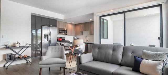 Comfy Mar Vista 1BR w/in-unit W/D + Gym near Venice Beach by Blueground
