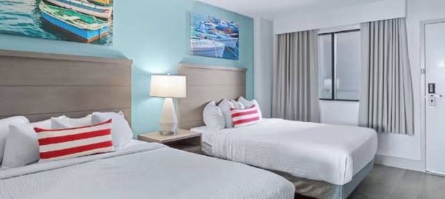 Compass Cove Condo | Oceanfront Balcony + Walk to Market Common & Pier 14