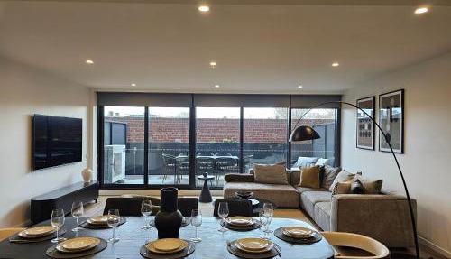 Complete Host Ireland St Apartments