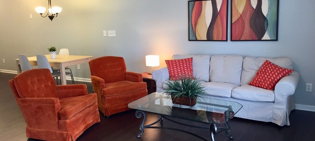 Cornelius Condo, centrally located