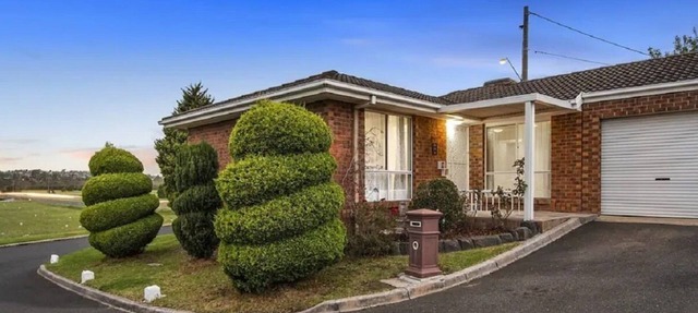 Corner Cottage