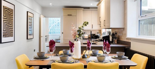 Cosy and Stunning Abode in London