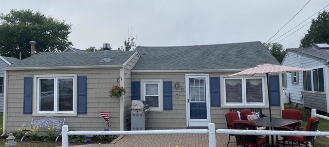 Cottage by the shore in the quaint neighborhood of Snug Harbor