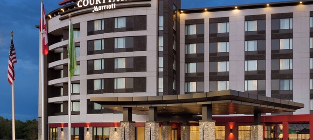 Courtyard by Marriott Toronto Mississauga/West