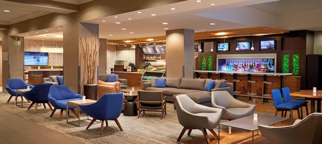 Courtyard by Marriott Downtown Toronto