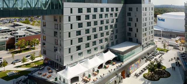 Courtyard By Marriott Montreal Laval