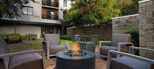 Courtyard by Marriott New Orleans Metairie