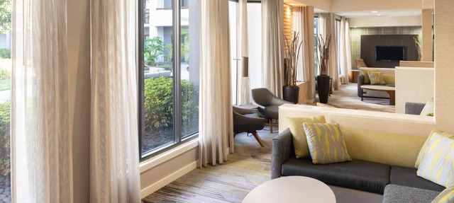 Courtyard by Marriott Orlando Airport