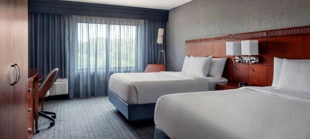 Courtyard by Marriott Paramus