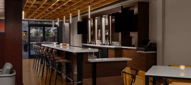 Courtyard by Marriott San Diego Central
