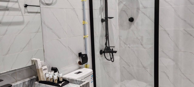 Cozy 1-bedroom apartment in beautiful Jeddah with AC