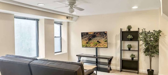 Cozy 1BD | Old City | 2 Beds | Independence Hall