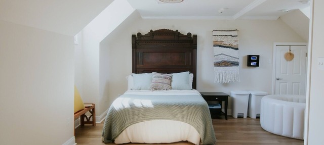 Cozy loft in Olde Town Slidell