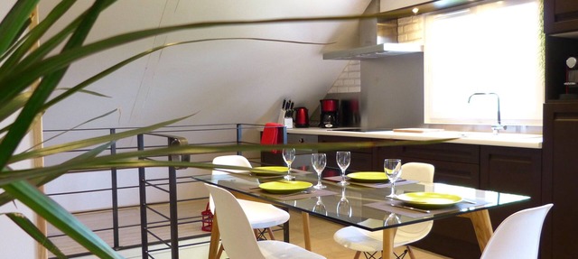Cozy Loft: new, quiet, garden, BBQ, river, pkg . Milly-la-Foret