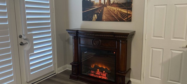 Cozy Nook located in save naighbourhood 5min from six flags
