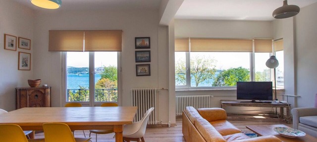 Cozy Waterfront Apt. with a Stunning View