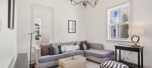 Creole Charm: Historic Home in Vibrant Uptown