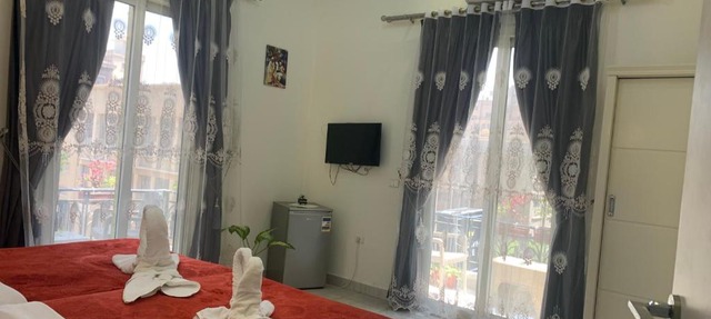 Crown Hotel