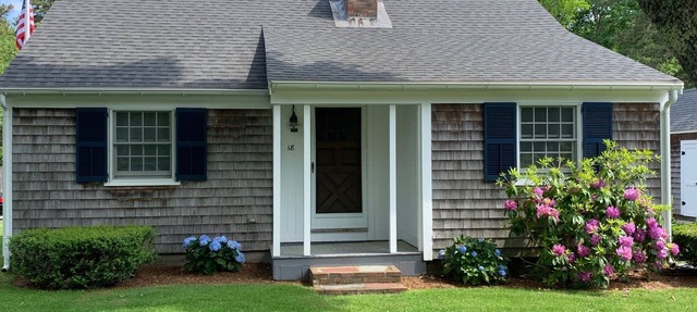 Darling Cape Cottage - Steps from Downtown Harwich Port