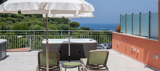 De Vivo Realty - Futura Funky House Sorrento