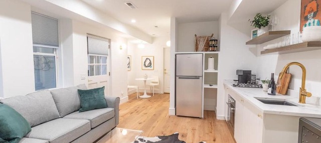 Delightful Apt in the Heart of Dupont