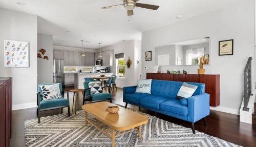 Designer East Austin Retreat by Barcle