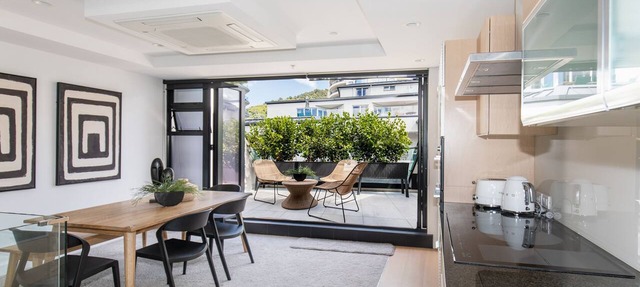 Designer Seaview Chic accommodation for the discerning traveler
