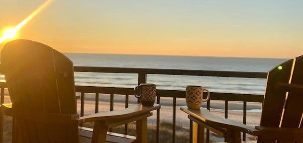 Direct Ocean Front 3BR/2BA Dog Friendly