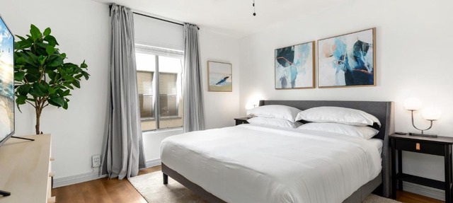 Double King Suite with Patio Dining and Parking NRP21-00386