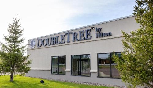 DoubleTree by Hilton Austin, MN
