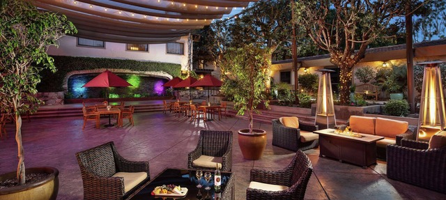 DoubleTree by Hilton Claremont