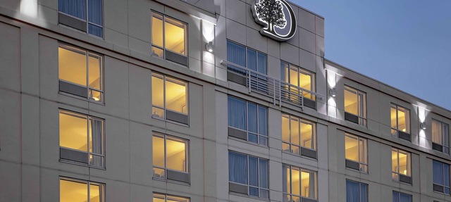 DoubleTree by Hilton Hotel Boston Bayside