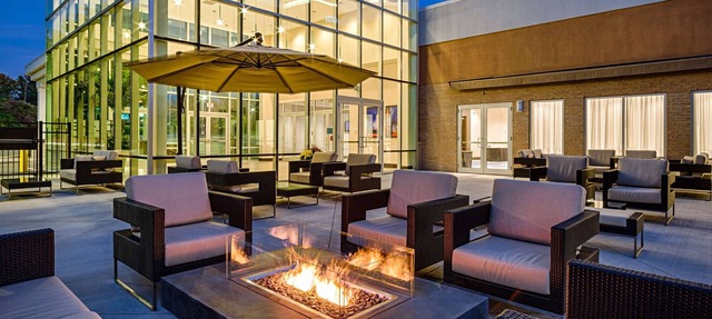 DoubleTree by Hilton Hotel Bristol, Connecticut