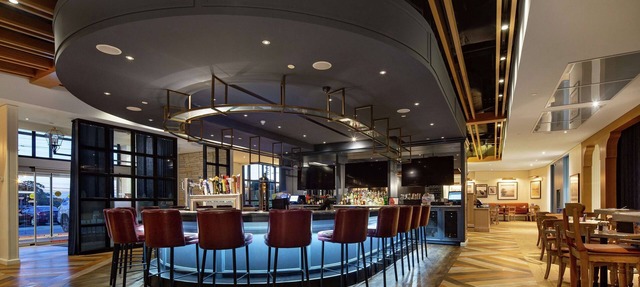 DoubleTree by Hilton Toronto Airport