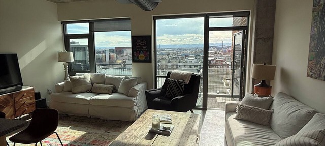 Downtown Denver Penthouse - Walk to Union Station, Ball Arena & Coors Field