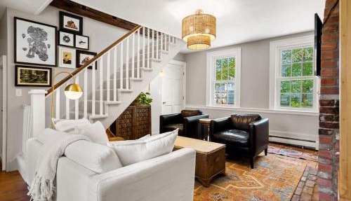 Downtown Historic and Elegant Condo Parking