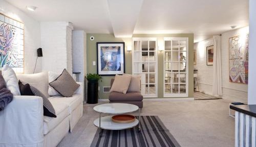 Downtown Large Apartment Guest Suite